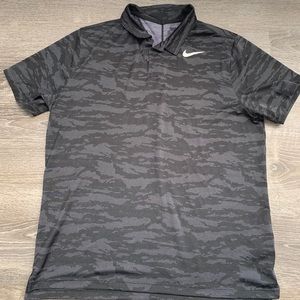 Nike Golf Men’s Standard Fit Dry-Fit Polo